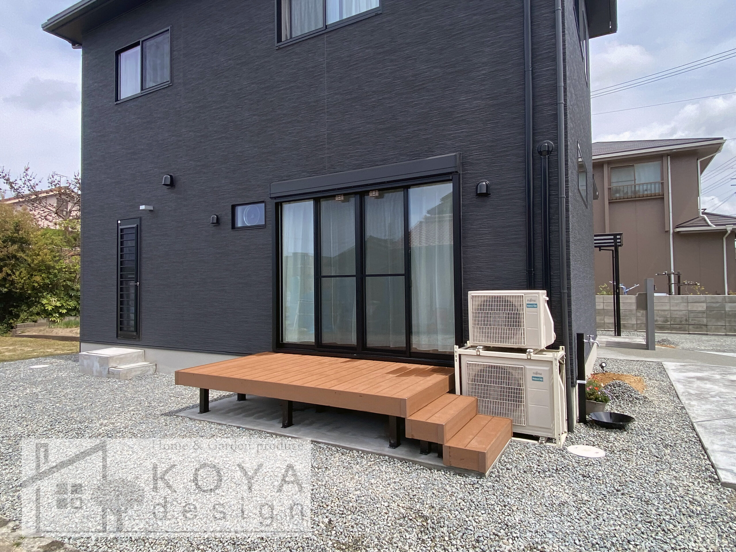 広い敷地を効果的に施工したオープン外構デザイン